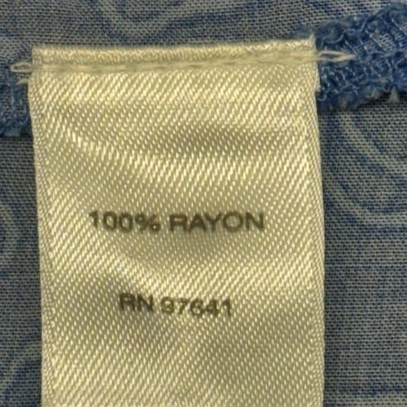 J Jill Sleeveless Button Down Top. Large - Picture 7 of 11